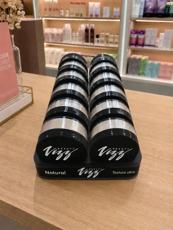Pó solto VIZZ BEAUTY Natural 01 — tampa preta, box de 12 unidades